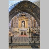 Valreas, chapelle, photo by Marianne Casamance on Wikipedia.jpg
